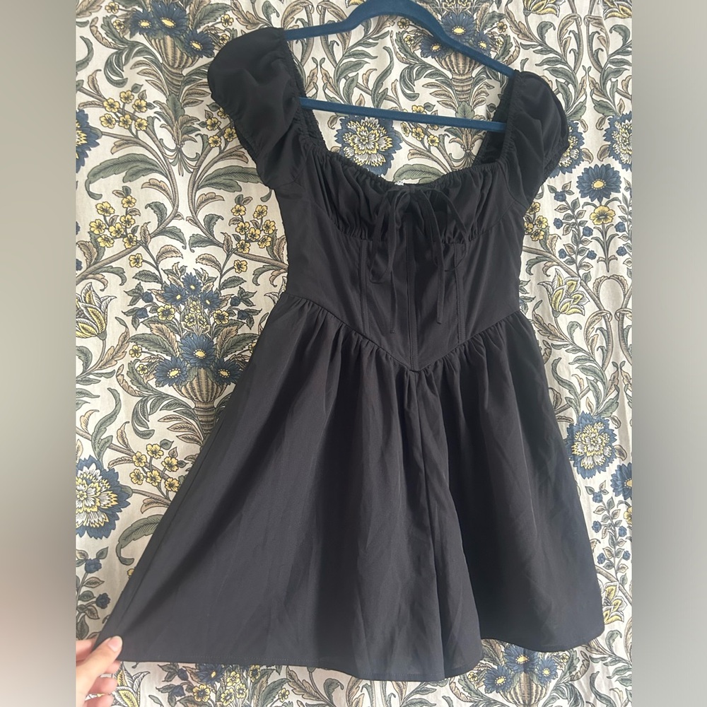 Black Cap-sleeve Corset Romper
